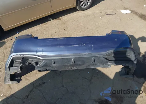 2018 Subaru Legacy 2.5I Premium z USA, uszkodzony, nr VIN 4S3BNAF61J3041734